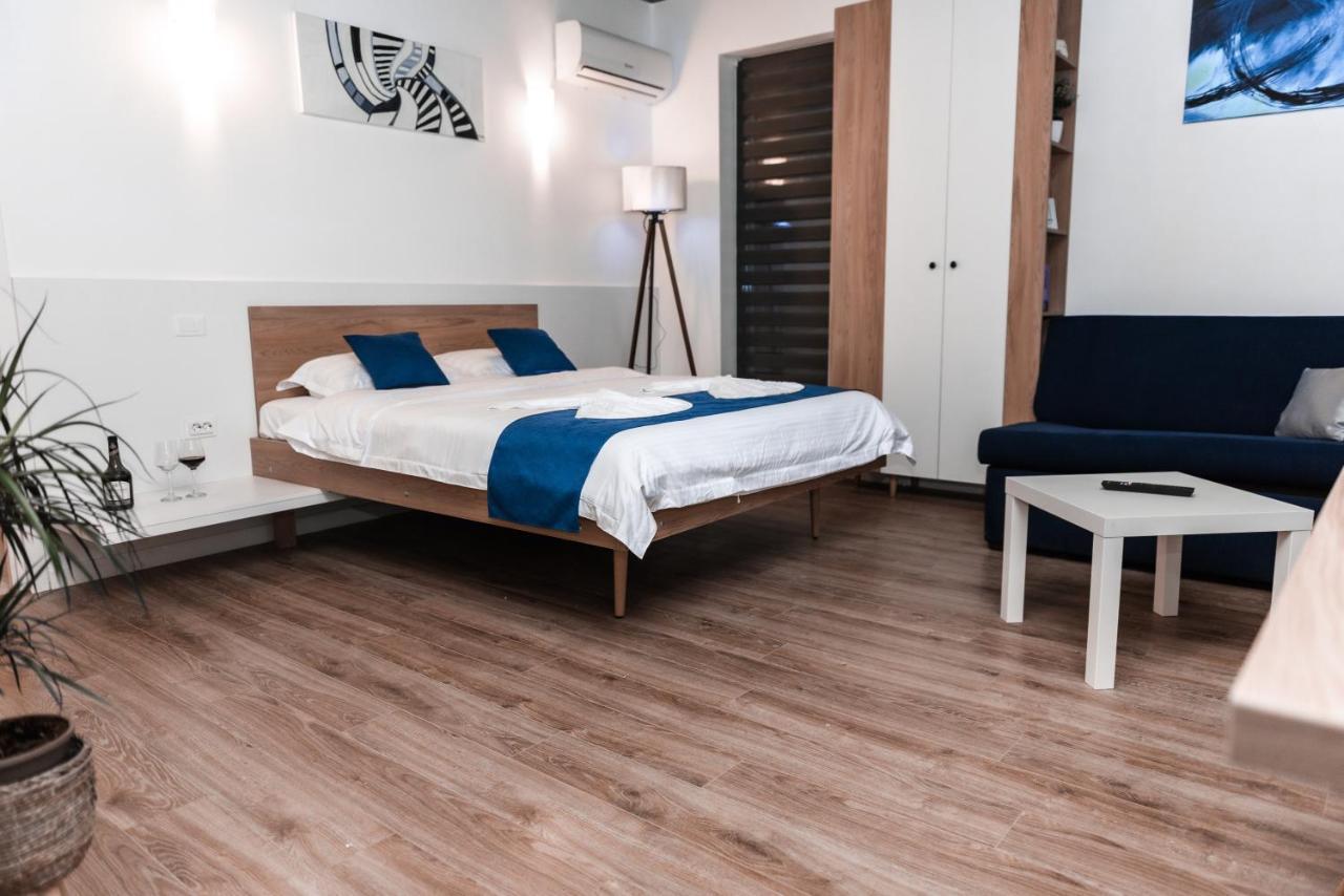Puzzle Apartaments&Studios Craiova Kültér fotó