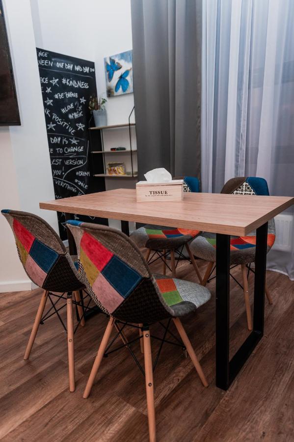 Puzzle Apartaments&Studios Craiova Kültér fotó