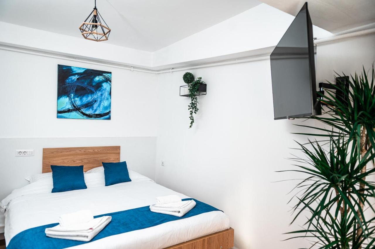 Puzzle Apartaments&Studios Craiova Kültér fotó